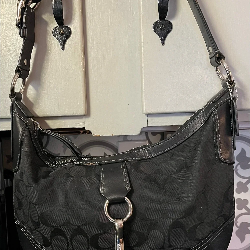Vintage Coach 2007 Signature Hampton Clip Hobo Bag - Style 11576 - Picture 1 of 17
